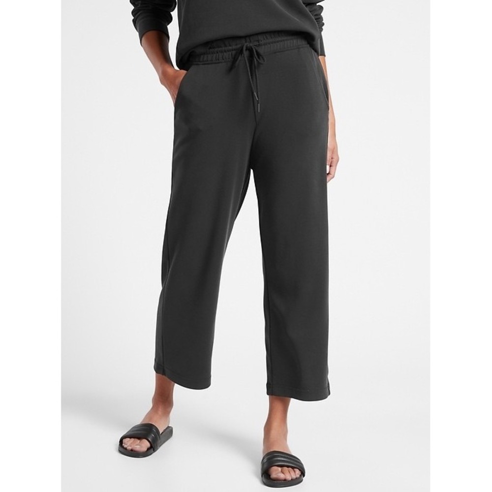 Athleta Seasoft Mid Rise Straight Crop Drawstring Pull On Pants Black Size LP